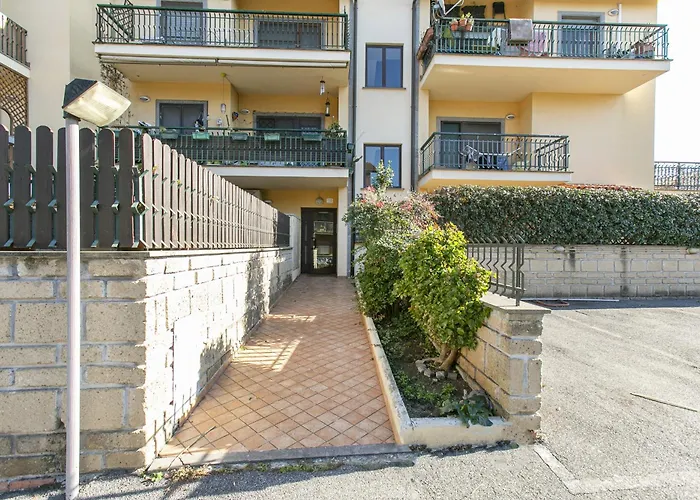 Casa Moderna Con Giardino