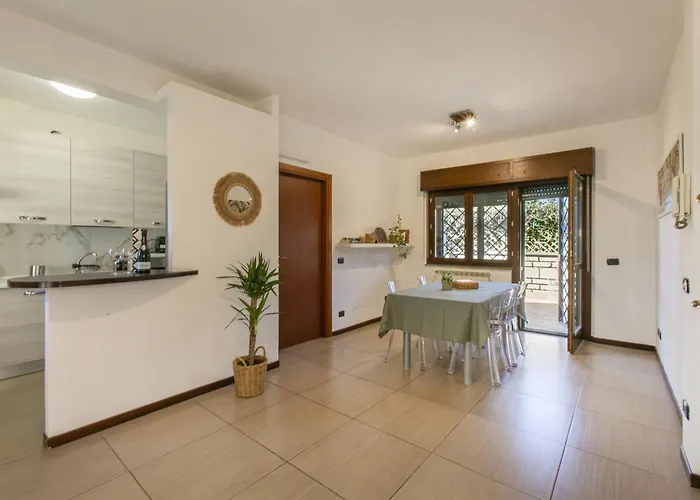 דירה Casa Moderna Con Giardino רומא