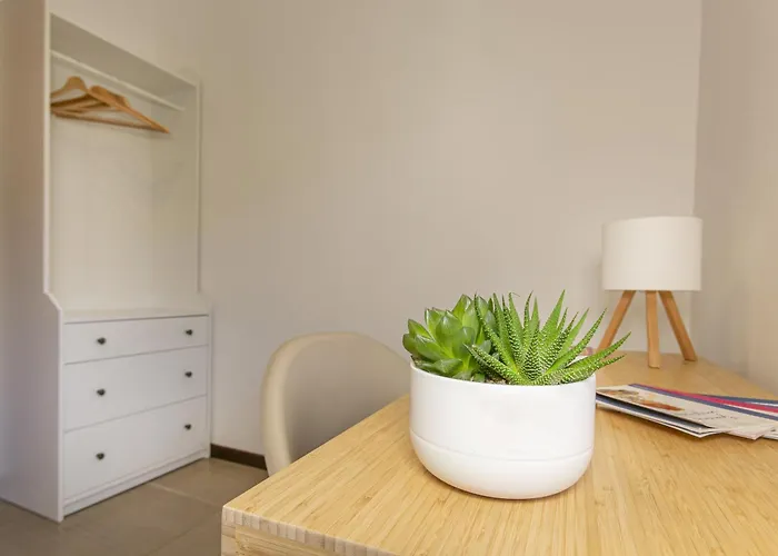 Casa Moderna Con Giardino דירה